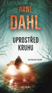 UPROSTŘED KRUHU