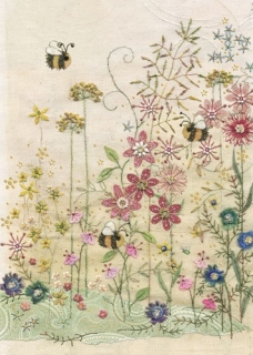PŘÁNÍ A001 BEES MEADOW